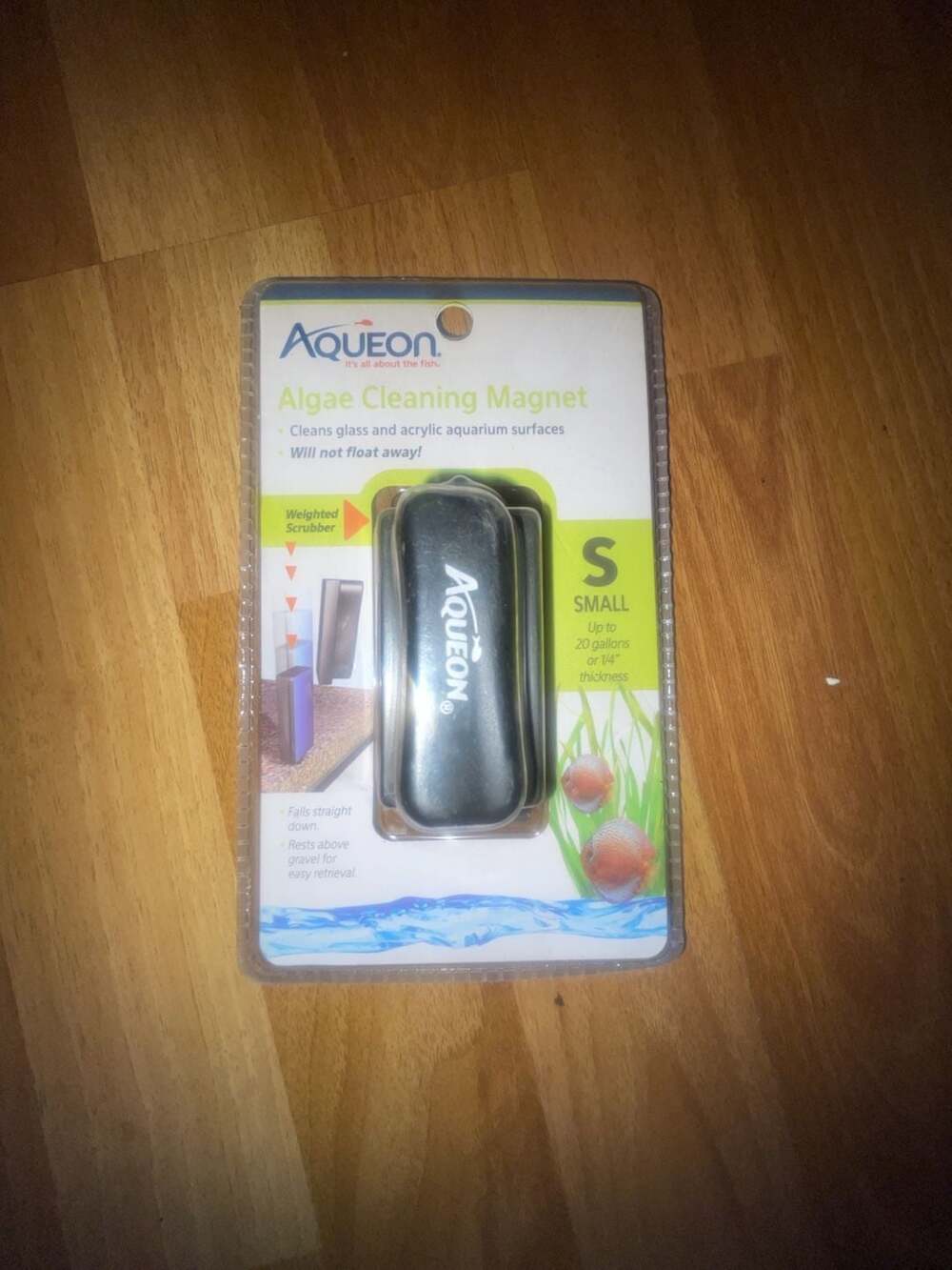 Aqueon Algae Cleaning Magnet, Small, for Glass and Acrylic Aquariums up to 20 Ga